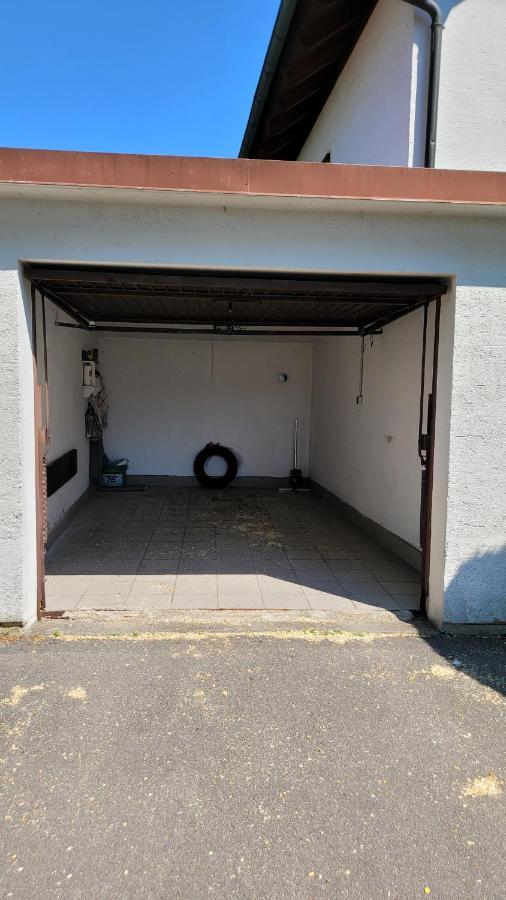 Eg Links-Wunderschoene 70M Grosse 2-Zimmer City Wohnung Naehe Salzburg フライラッシンク エクステリア 写真